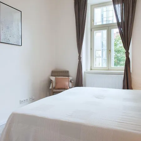 Kent Ridge Loft Apartment Prague Exterior photo