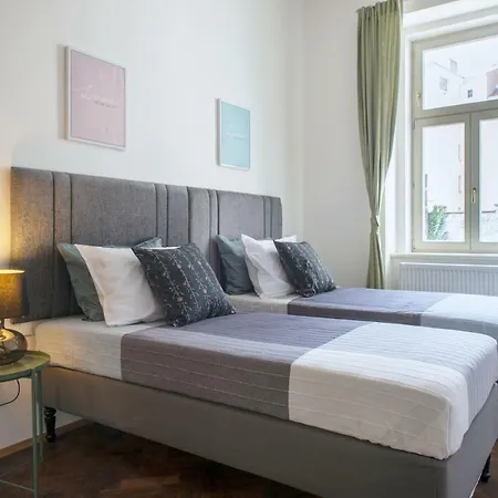 Kent Ridge Loft Apartment Prague Exterior photo