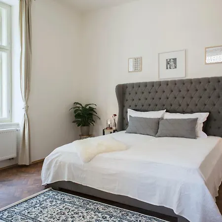 Kent Ridge Loft Apartment Prague Exterior photo